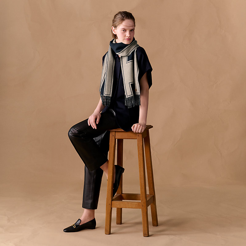 Casaque Clefs de H scarf - Grey | Hermès Mainland China